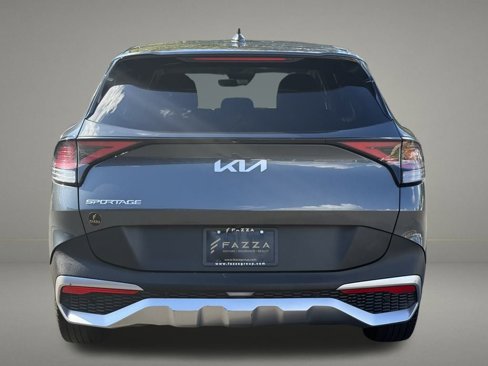 Used 2024 Kia Sportage LX image 4