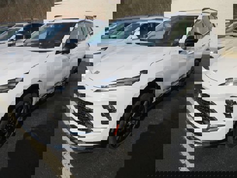 New 2025 Buick Envision Sport Touring image 3