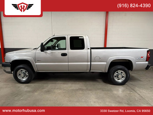 Used 2004 Chevrolet Silverado 2500 LT w/ Heavy-Duty Power Package image 3
