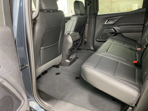 New 2026 Chevrolet Silverado EV LT image 25