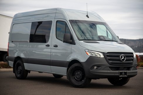 Used 2025 Mercedes-Benz Sprinter 2500 image 3
