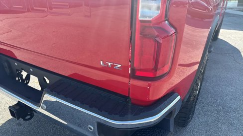 Used 2023 Chevrolet Silverado 2500 LTZ w/ LTZ Convenience Package image 6