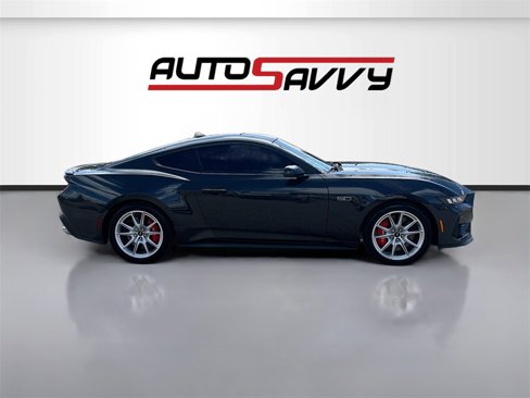 Used 2024 Ford Mustang GT Premium image 8