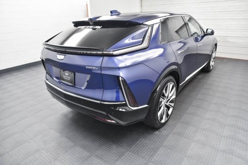 Used 2024 Cadillac Lyriq Luxury image 7