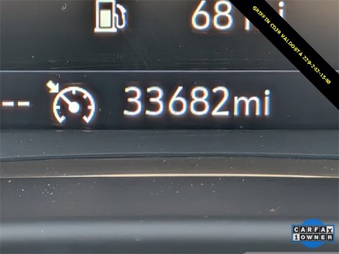 Used 2023 GMC Acadia SLT w/ Preferred Package image 32