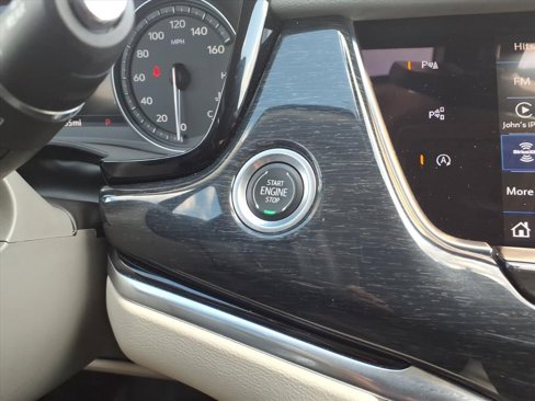 Used 2023 Cadillac XT6 Premium Luxury w/ Technology Package image 27