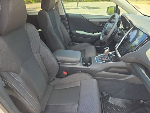 Used 2025 Subaru Outback Premium w/ Popular Package #1A image 10