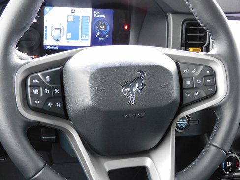 New 2024 Ford Bronco Badlands image 23