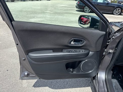 Used 2017 Honda HR-V EX image 12