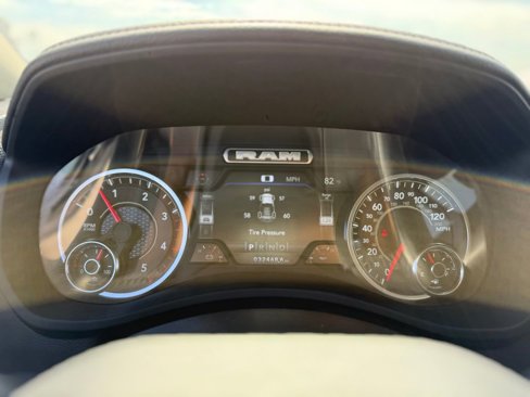 Used 2024 RAM 2500 Laramie image 10