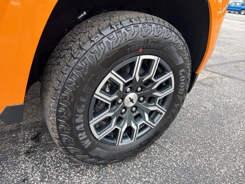 New 2025 Chevrolet Colorado Z71 w/ Technology Package image 29