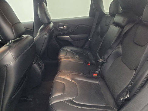 Used 2020 Jeep Cherokee Limited image 18