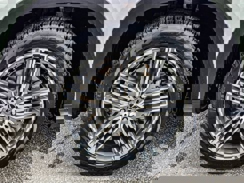 New 2026 Mercedes-Benz GLS 450 4MATIC image 9