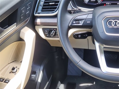 Used 2025 Audi Q5 2.0T Premium Plus w/ Premium Plus Package image 24