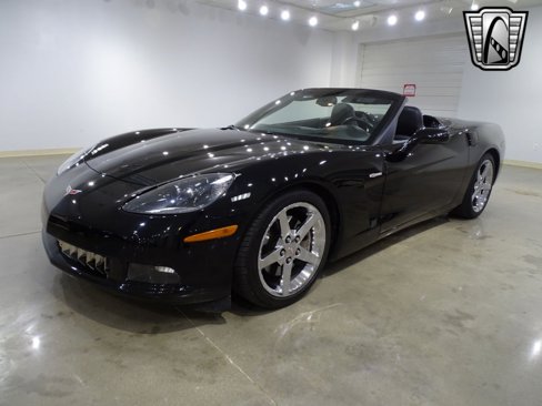 Used 2005 Chevrolet Corvette Convertible w/ Preferred Equipment Group image 12