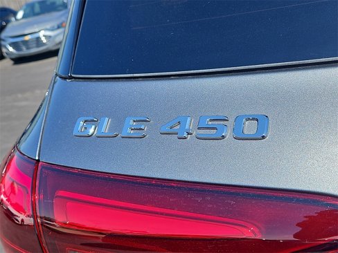 New 2026 Mercedes-Benz GLE 450 4MATIC image 14
