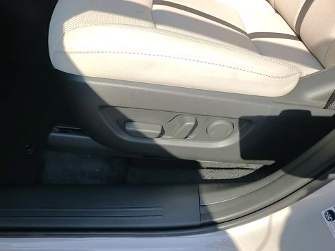 New 2025 MAZDA CX-90 Plug-In Hybrid w/ Preferred image 16