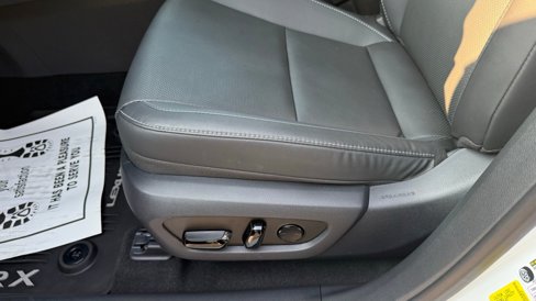 Used 2025 Lexus RX 350 AWD image 28