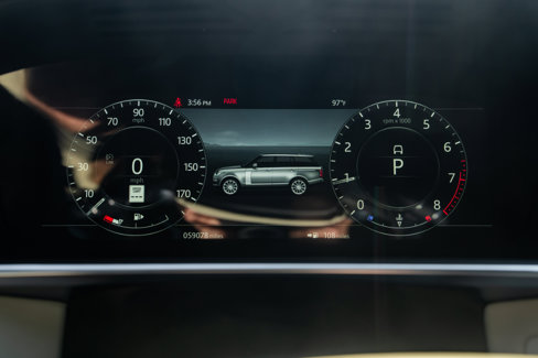 Used 2020 Land Rover Range Rover HSE image 44