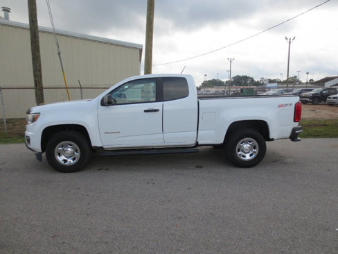 Used 2017 Chevrolet Colorado W/T image 2