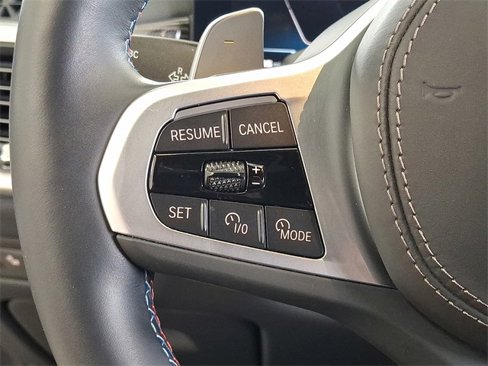 Used 2025 BMW X5 M60i image 17