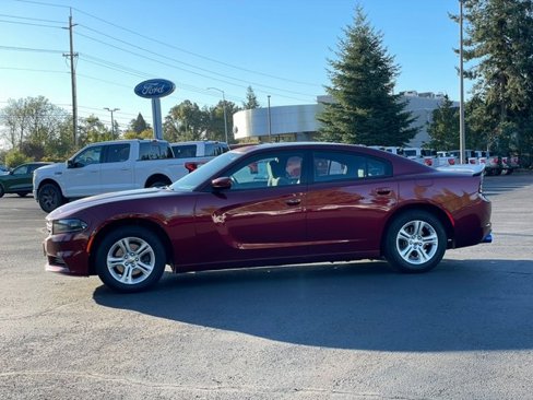 Used 2020 Dodge Charger SXT image 6