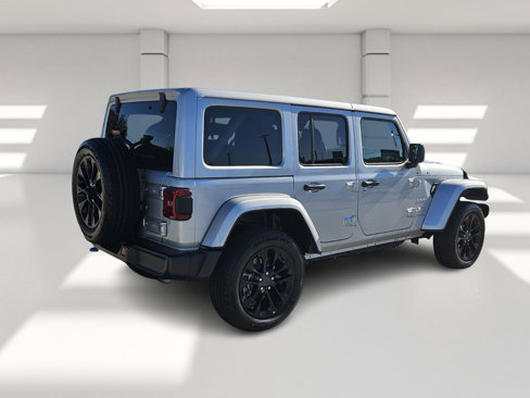 Certified 2024 Jeep Wrangler Unlimited Sahara image 5