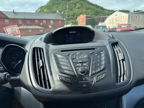 Used 2015 Ford Escape SE image 15