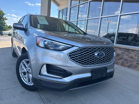Used 2024 Ford Edge SEL image 2