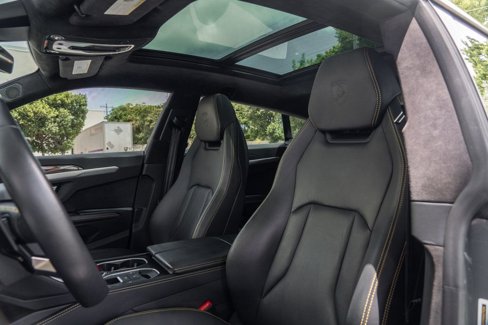 Used 2022 Lamborghini Urus image 13