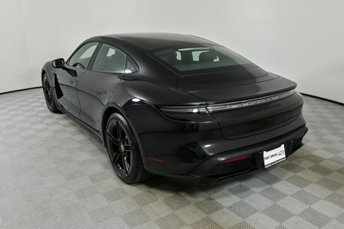 New 2025 Porsche Taycan GTS image 3