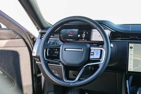 New 2025 Land Rover Range Rover Sport SE image 16