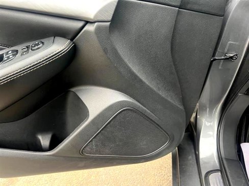 Used 2017 Nissan Maxima 3.5 SL image 35