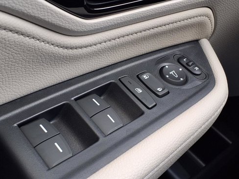 New 2026 Honda Odyssey Touring image 8
