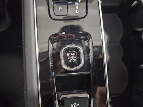 New 2026 Volvo XC90 T8 Plus image 13