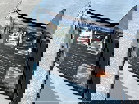 New 2026 Nissan Frontier SV image 25