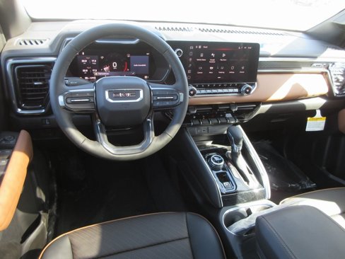 New 2025 GMC Canyon AT4 w/ Technology Plus Package image 15