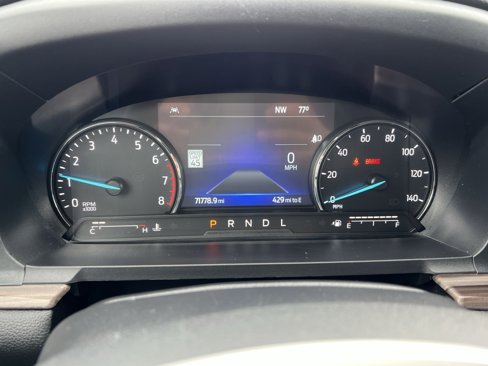 Used 2022 Ford Explorer Limited w/ Equipment Group 301A image 18
