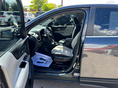 Used 2021 Chevrolet Equinox LT w/ Driver Convenience Package image 16