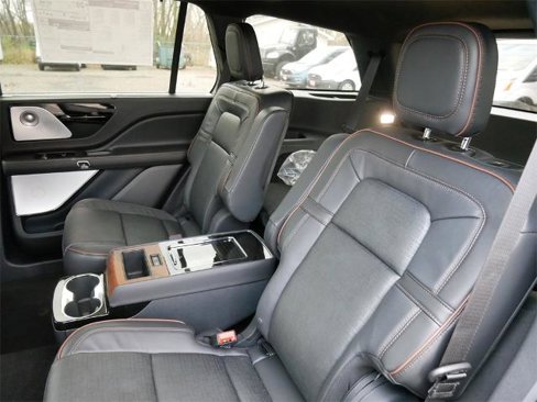 New 2025 Lincoln Aviator Black Label image 6