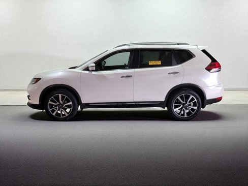Used 2017 Nissan Rogue SL image 18