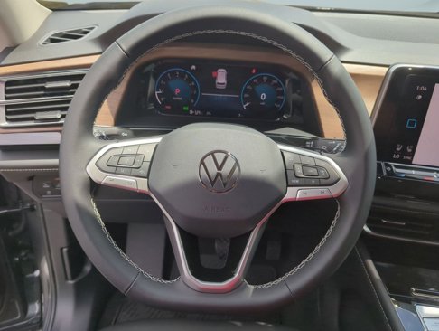 New 2025 Volkswagen Atlas SE image 14