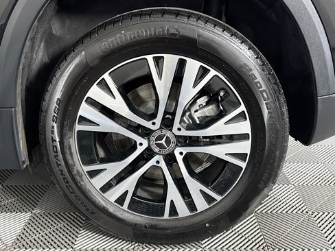 Used 2025 Mercedes-Benz GLA 250 image 35