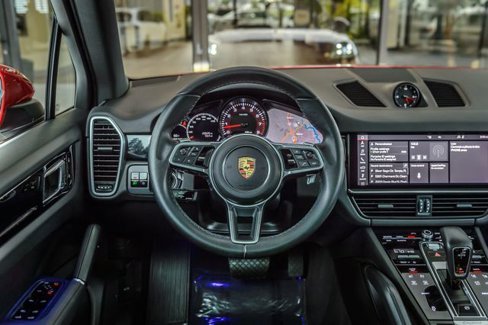 Used 2021 Porsche Cayenne image 39