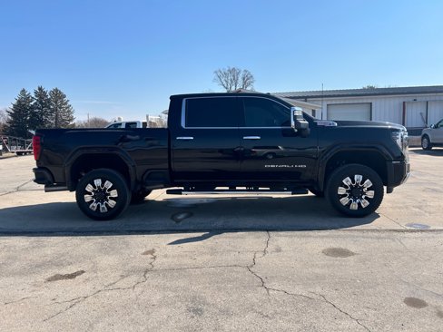 Used 2024 GMC Sierra 2500 Denali w/ Denali Reserve Package image 4
