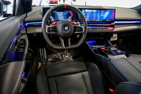 New 2026 BMW M5 w/ Carbon Package image 9