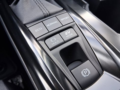 Used 2025 Toyota Camry LE image 22