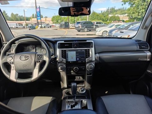 Used 2022 Toyota 4Runner SR5 Premium image 19