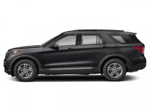 Used 2024 Ford Explorer XLT w/ Equipment Group 202A image 3