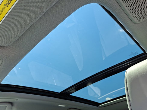 Certified 2025 Acura MDX w/ Technology Package image 16